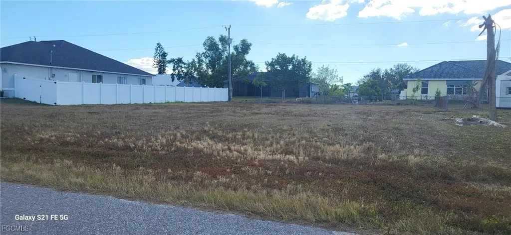 1926 NE 15th Terrace Cape Coral FL 33909