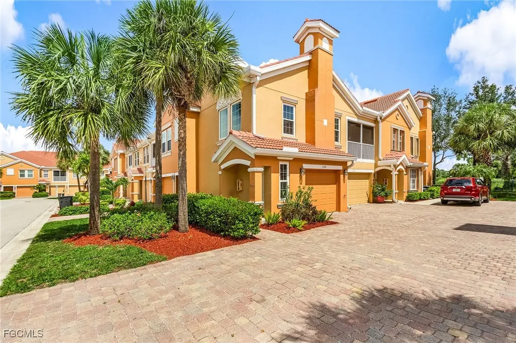 1788 Concordia Lake Circle Cape Coral FL 33909