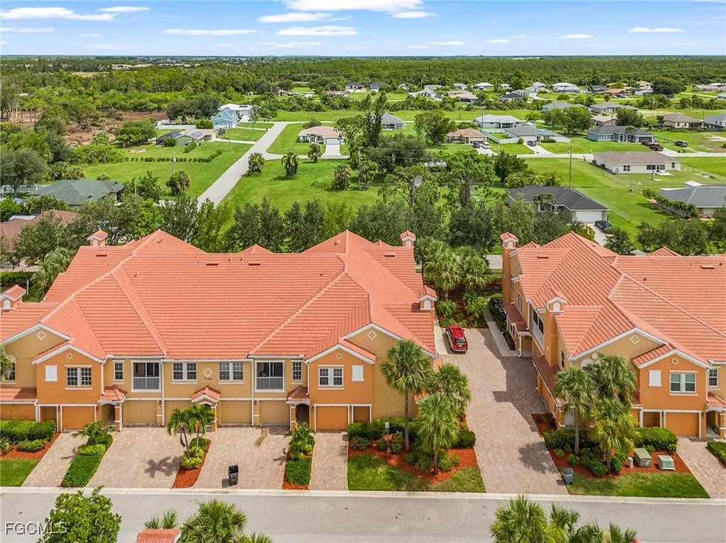 1788 Concordia Lake Circle Cape Coral FL 33909