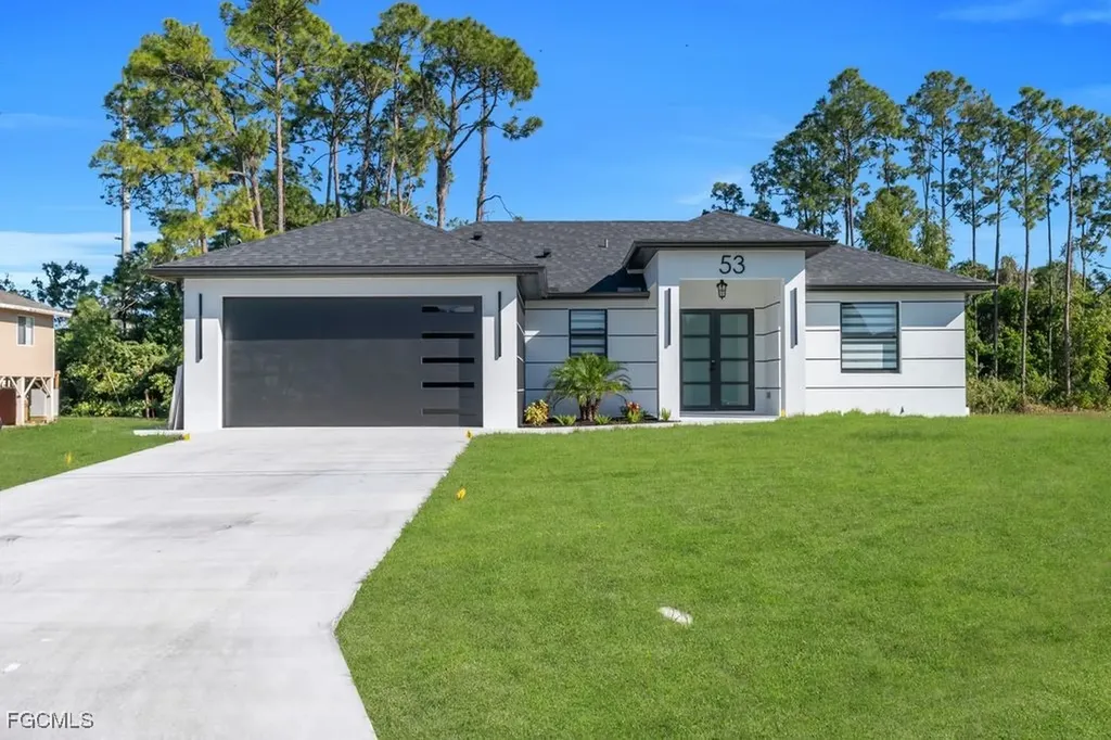 53 Xelda Avenue S Lehigh Acres FL 33976
