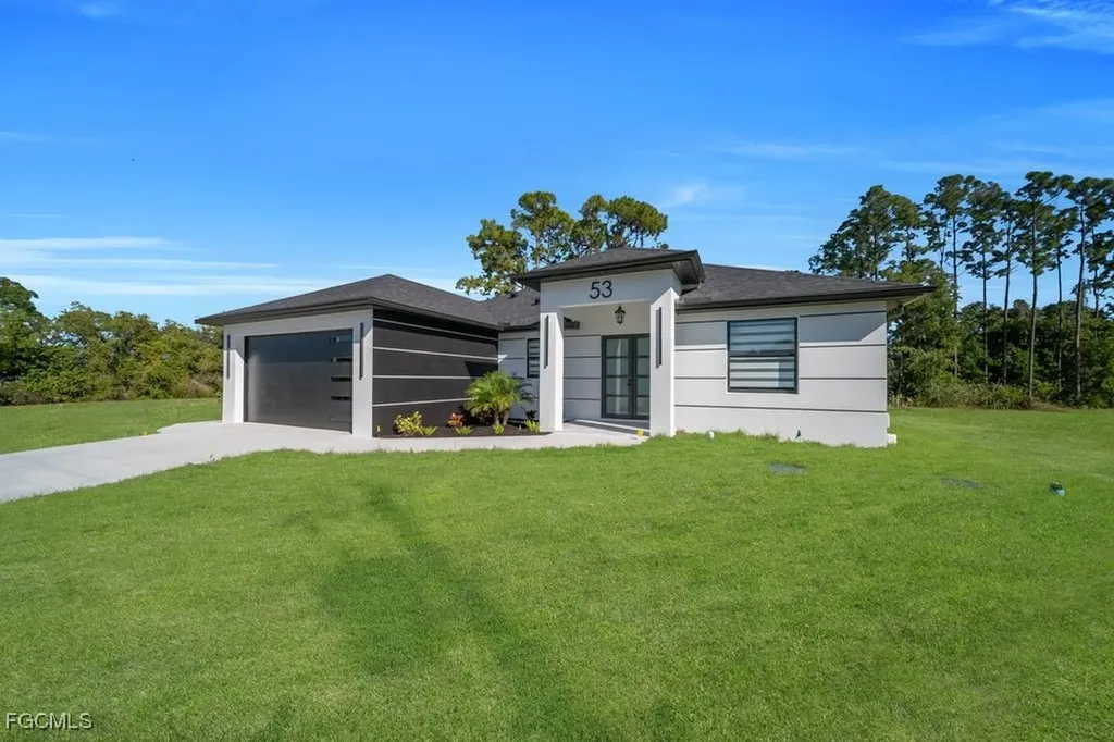 53 Xelda Avenue S Lehigh Acres FL 33976