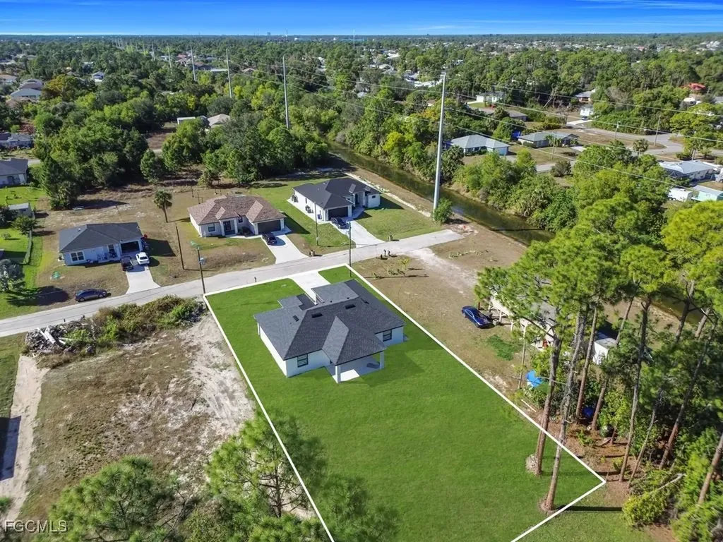 53 Xelda Avenue S Lehigh Acres FL 33976