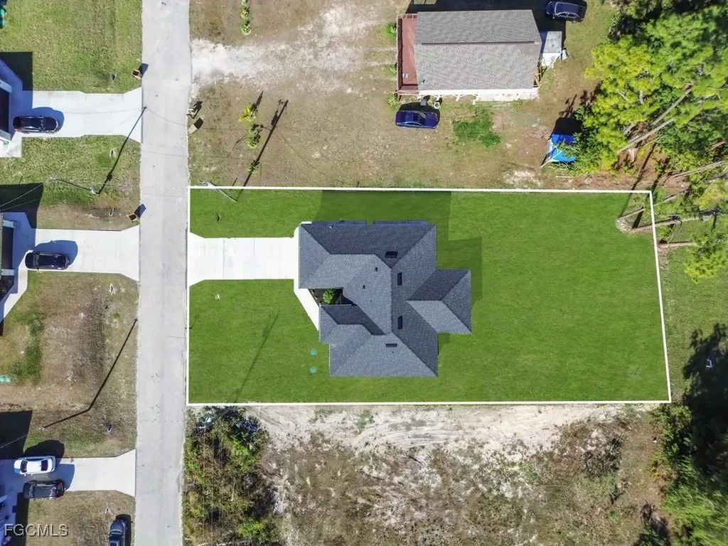 53 Xelda Avenue S Lehigh Acres FL 33976