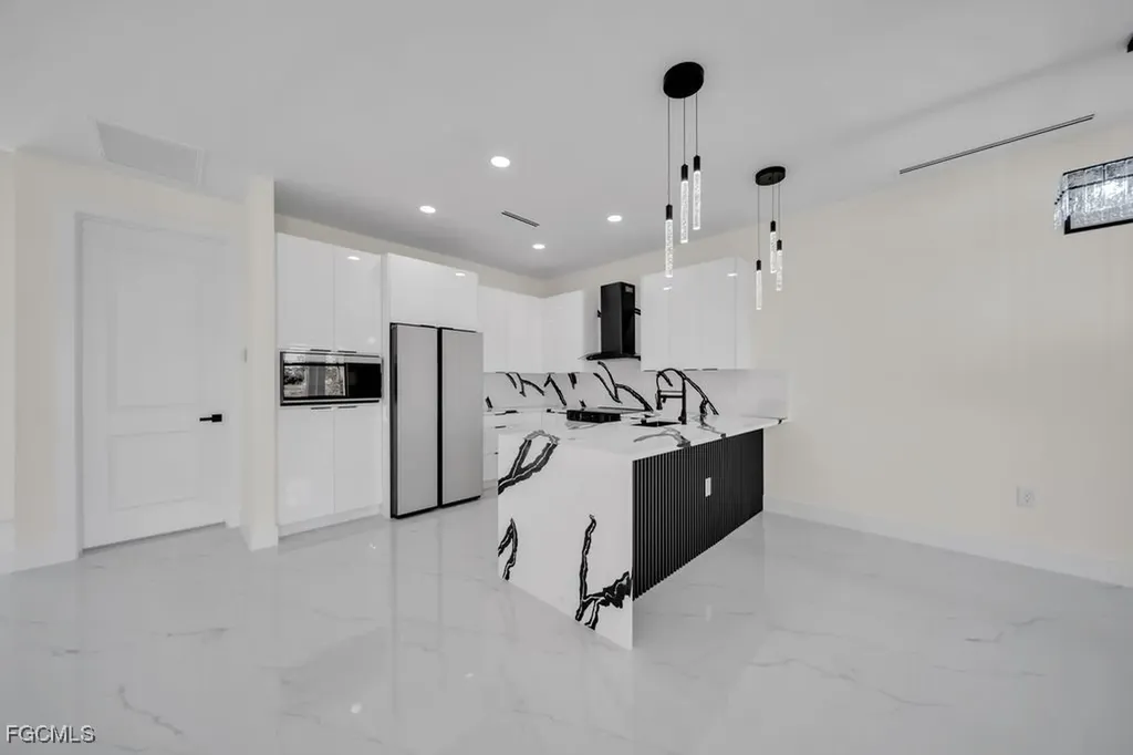 53 Xelda Avenue S Lehigh Acres FL 33976