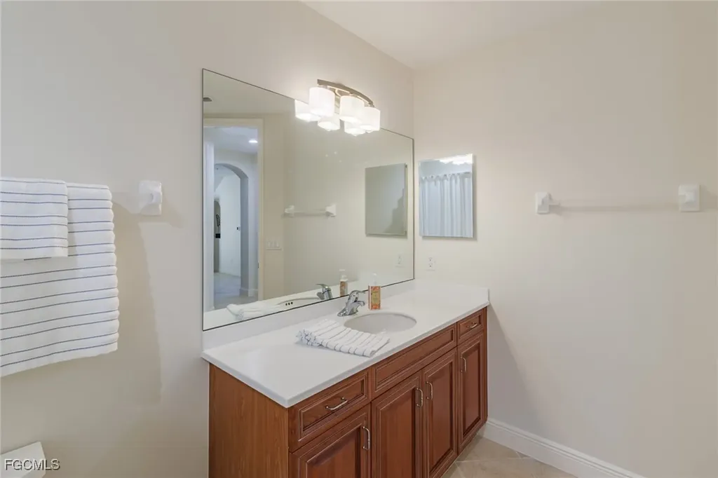 5960 Tarpon Gardens Circle Cape Coral FL 33914