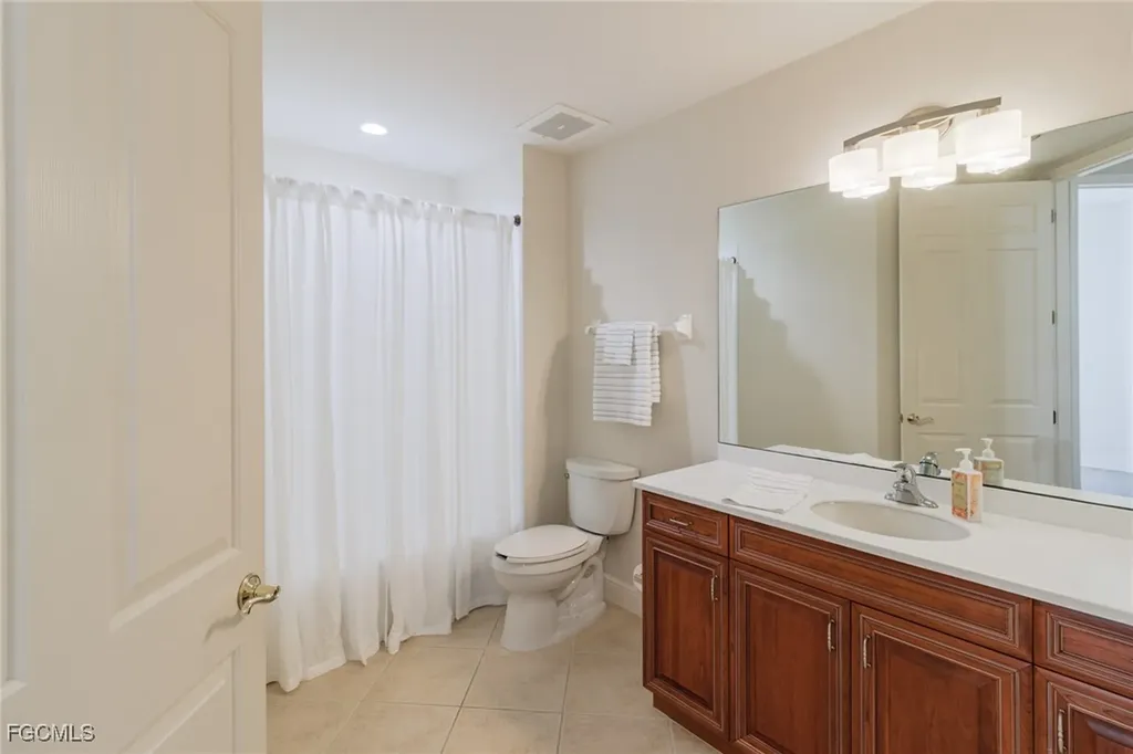 5960 Tarpon Gardens Circle Cape Coral FL 33914