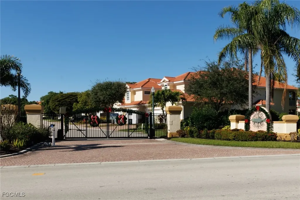 5960 Tarpon Gardens Circle Cape Coral FL 33914