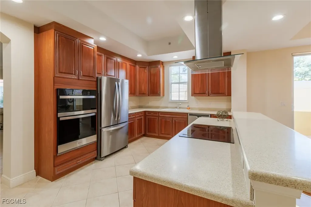 5960 Tarpon Gardens Circle Cape Coral FL 33914
