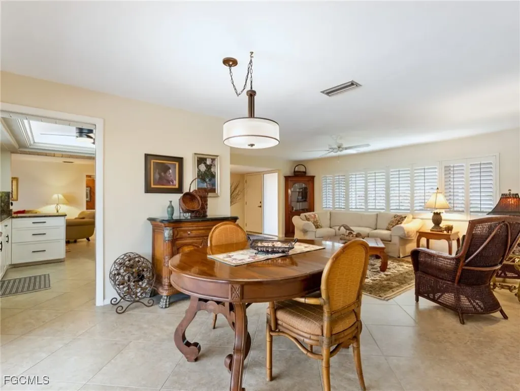 392 Snow Drive Fort Myers FL 33919