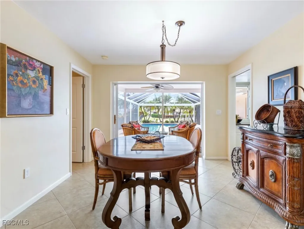 392 Snow Drive Fort Myers FL 33919
