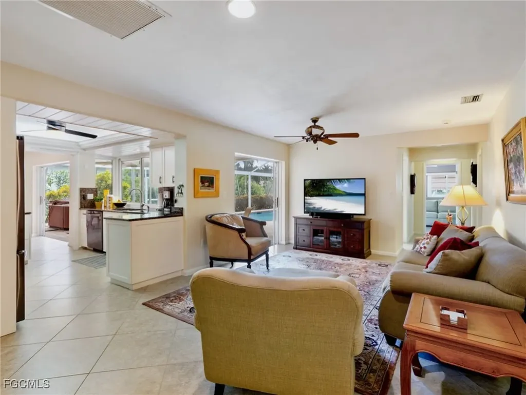 392 Snow Drive Fort Myers FL 33919