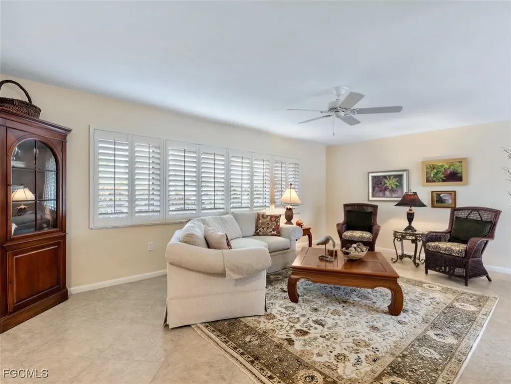 392 Snow Drive Fort Myers FL 33919