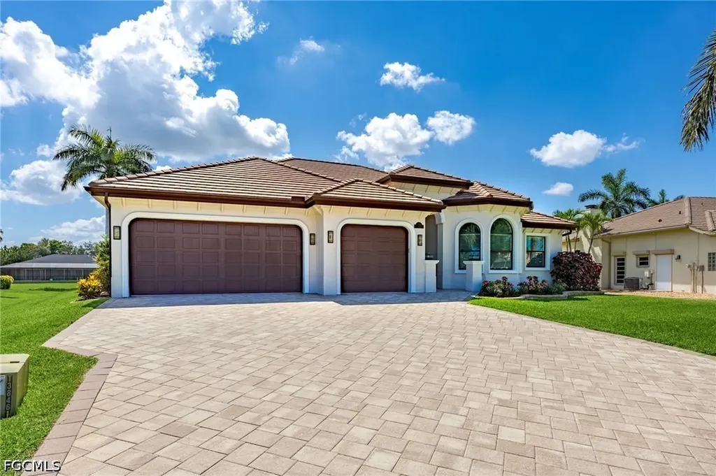 11781 Lady Anne Circle Cape Coral FL 33991