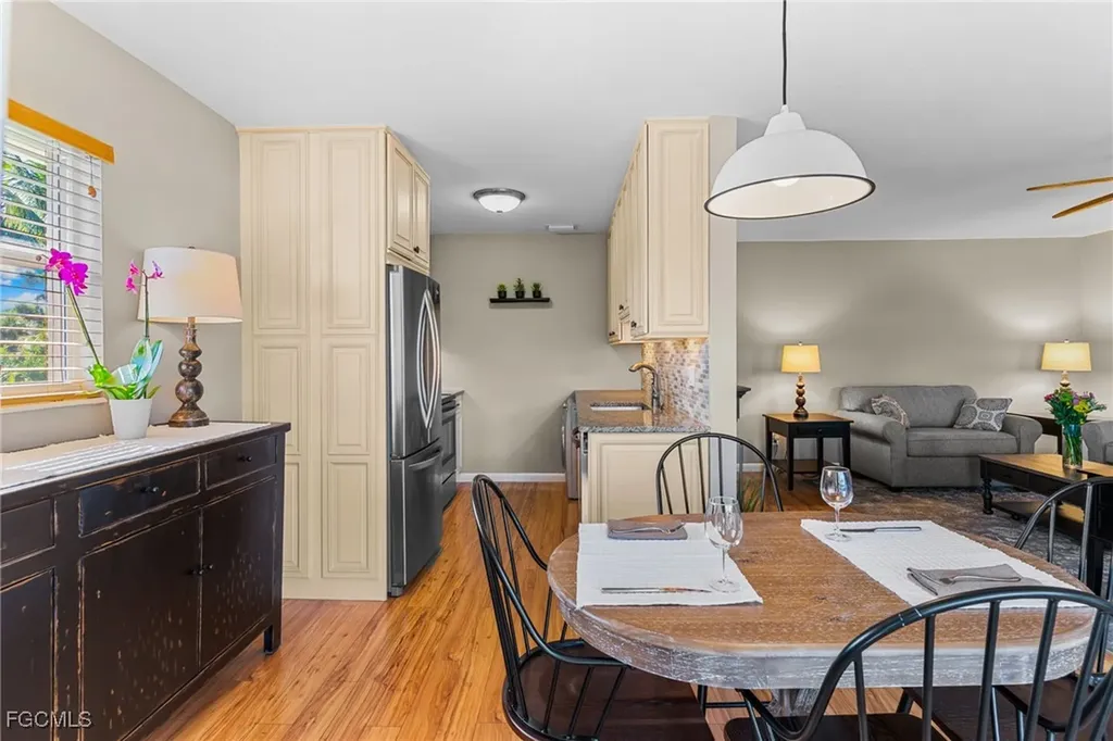 601 Periwinkle Way Sanibel FL 33957