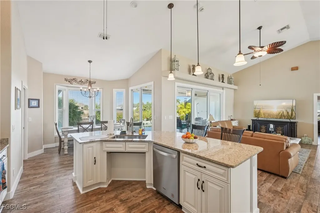 1422 NW 38th Place Cape Coral FL 33993