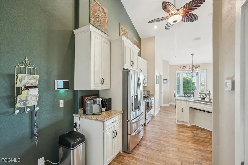 1422 NW 38th Place Cape Coral FL 33993