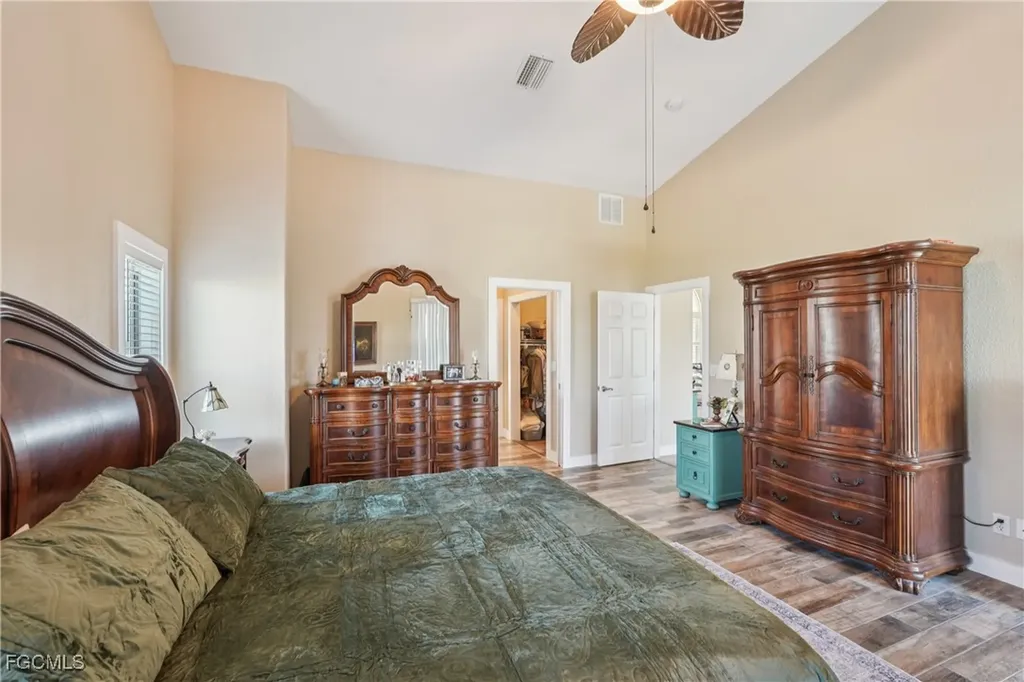1422 NW 38th Place Cape Coral FL 33993