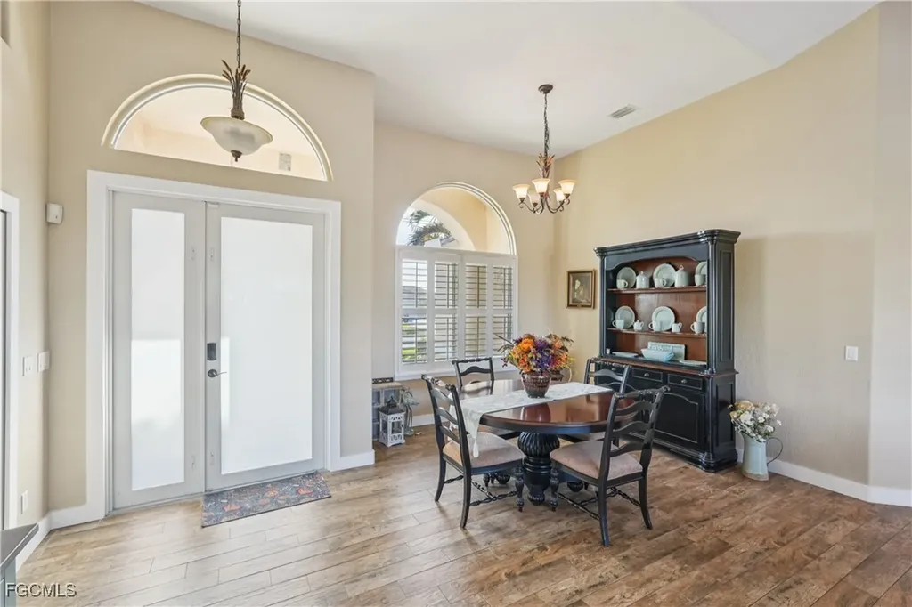 1422 NW 38th Place Cape Coral FL 33993