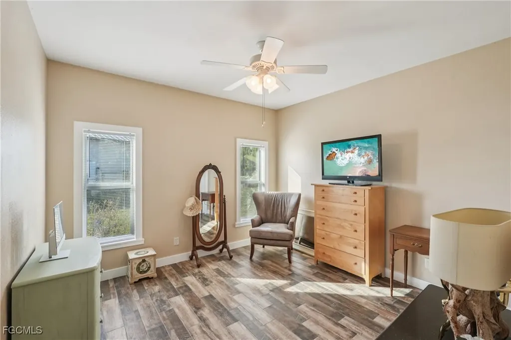 1422 NW 38th Place Cape Coral FL 33993