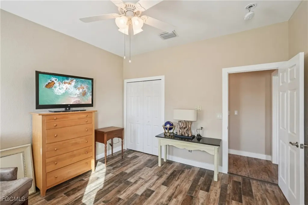 1422 NW 38th Place Cape Coral FL 33993