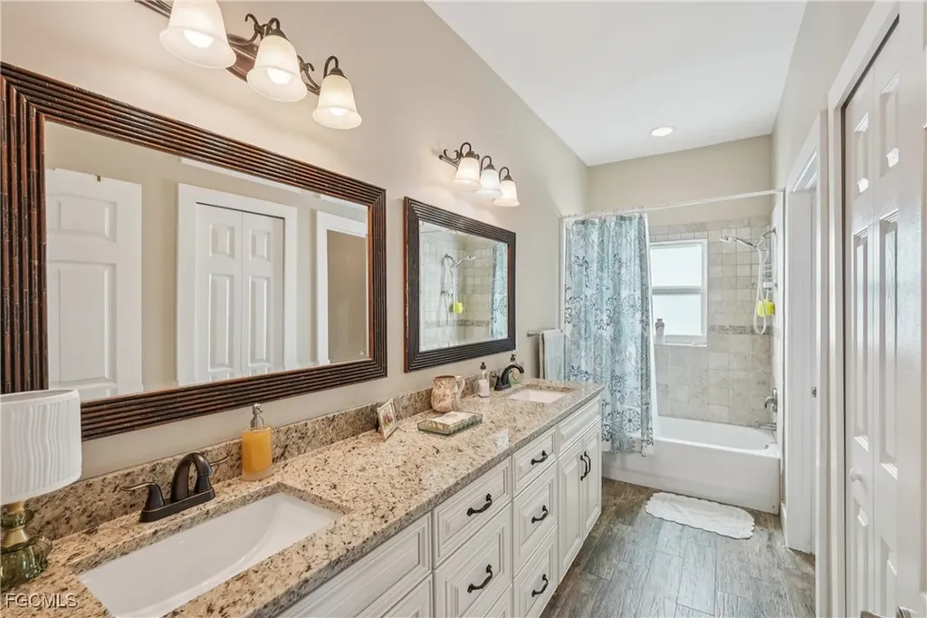 1422 NW 38th Place Cape Coral FL 33993