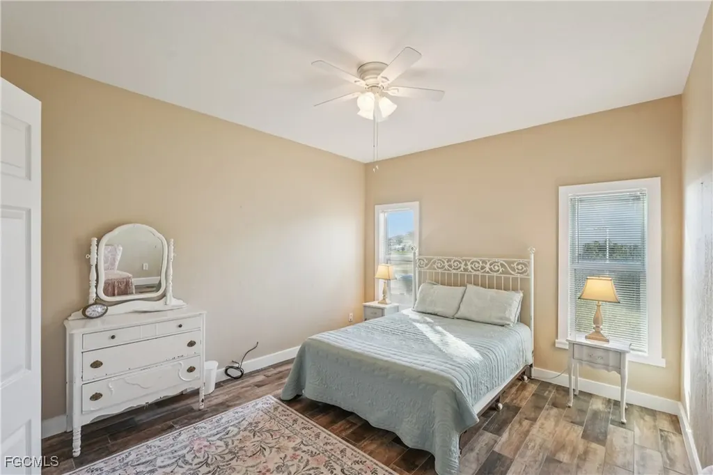 1422 NW 38th Place Cape Coral FL 33993
