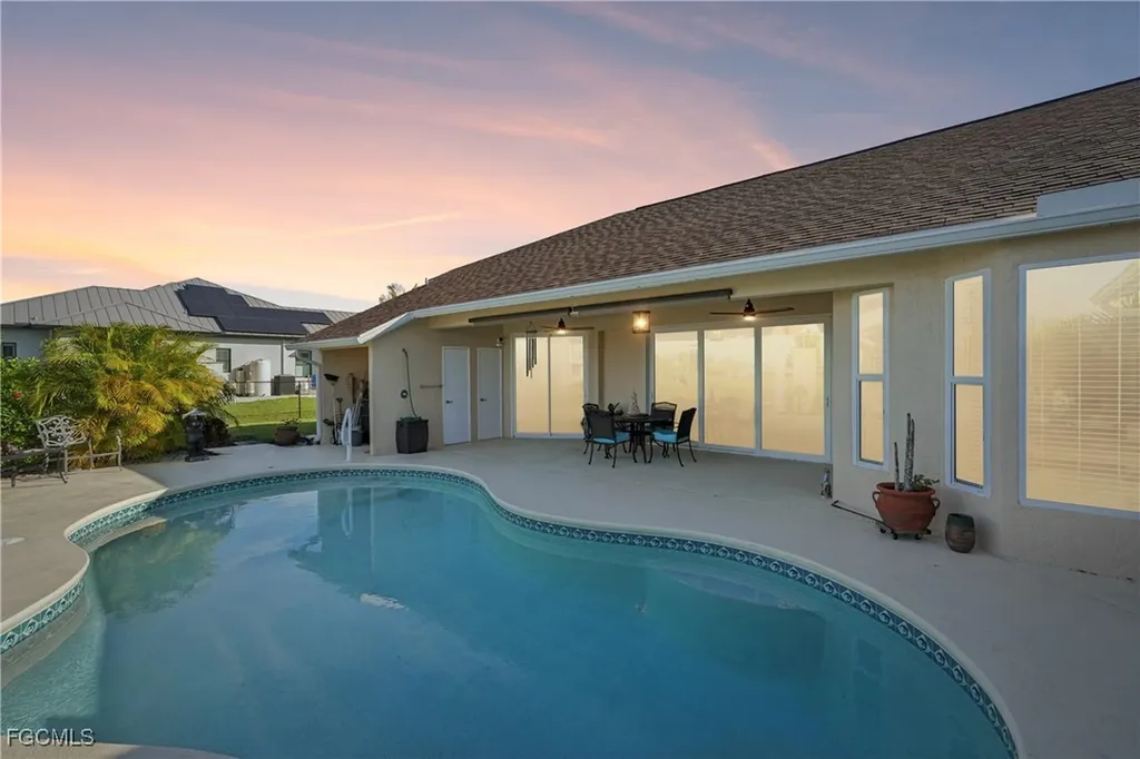 1422 NW 38th Place Cape Coral FL 33993