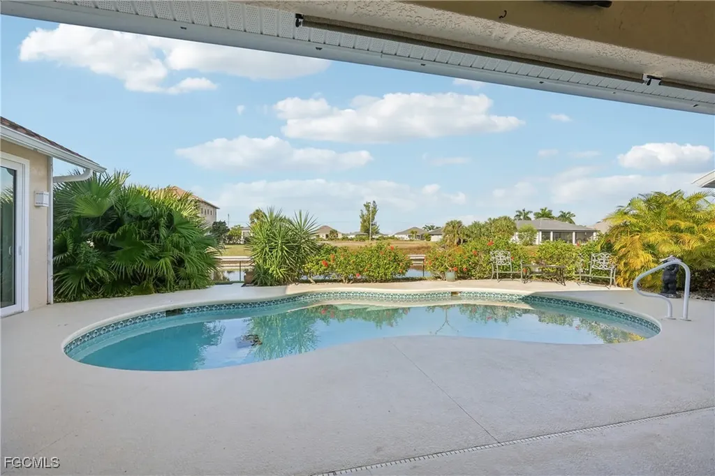 1422 NW 38th Place Cape Coral FL 33993