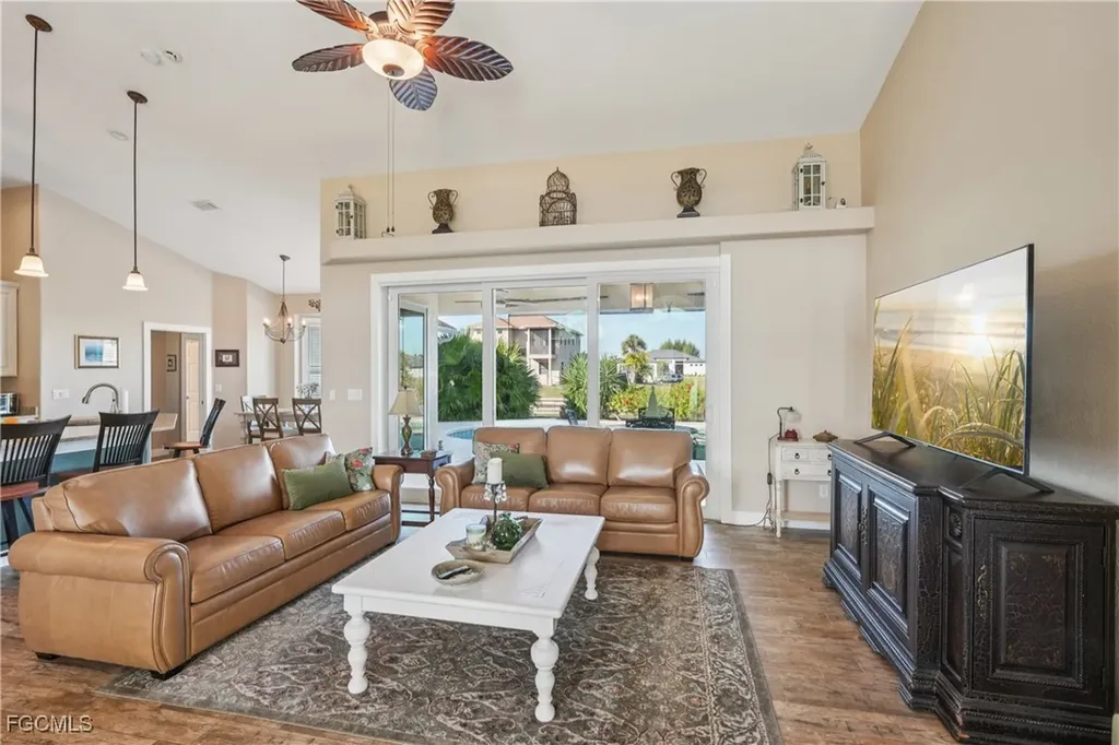 1422 NW 38th Place Cape Coral FL 33993