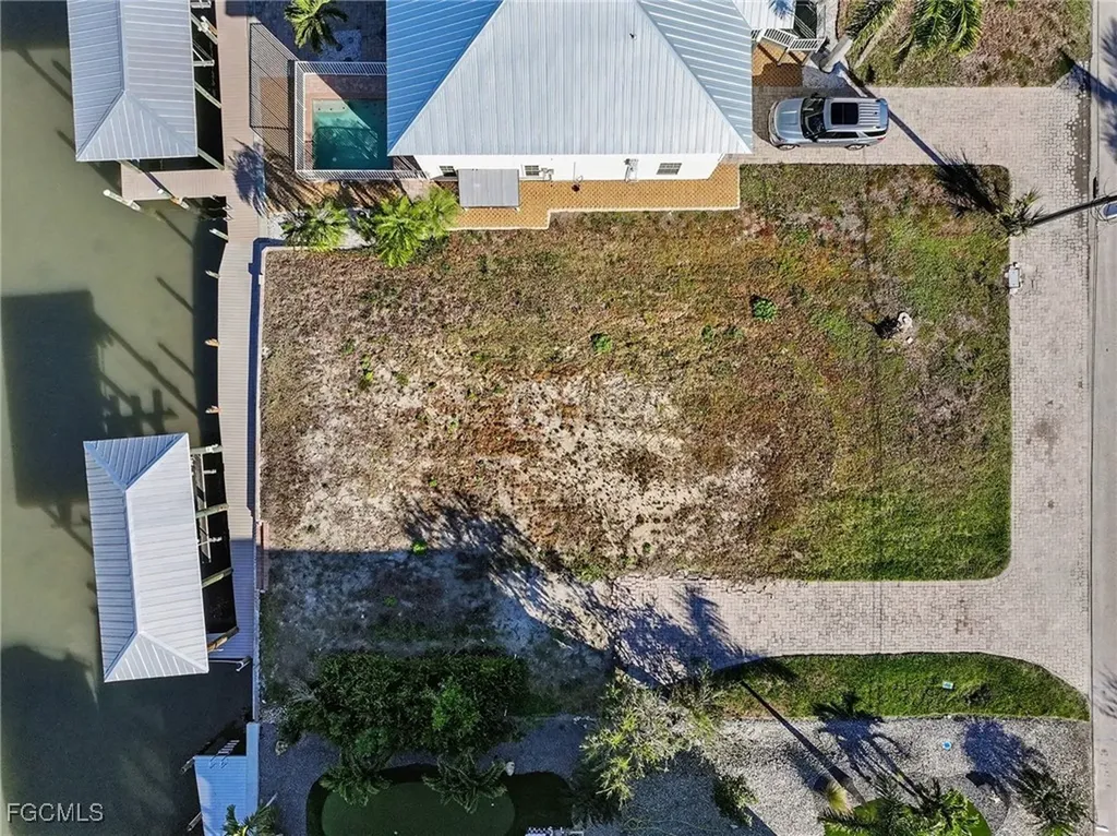 225 Tropical Shore Way Fort Myers Beach FL 33931