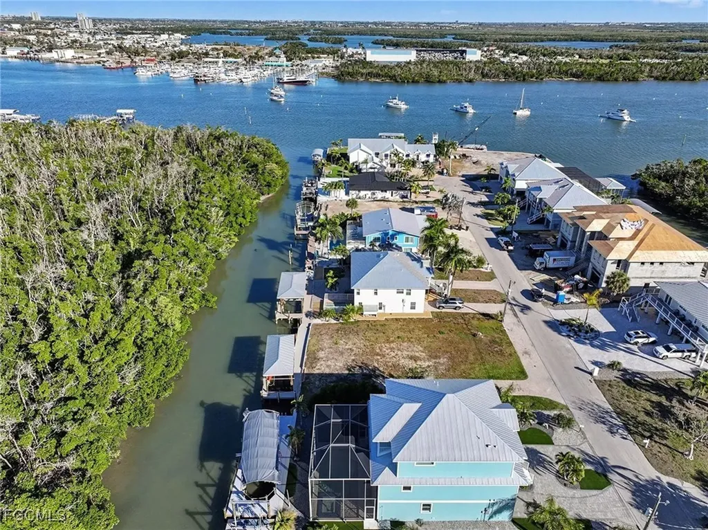 225 Tropical Shore Way Fort Myers Beach FL 33931
