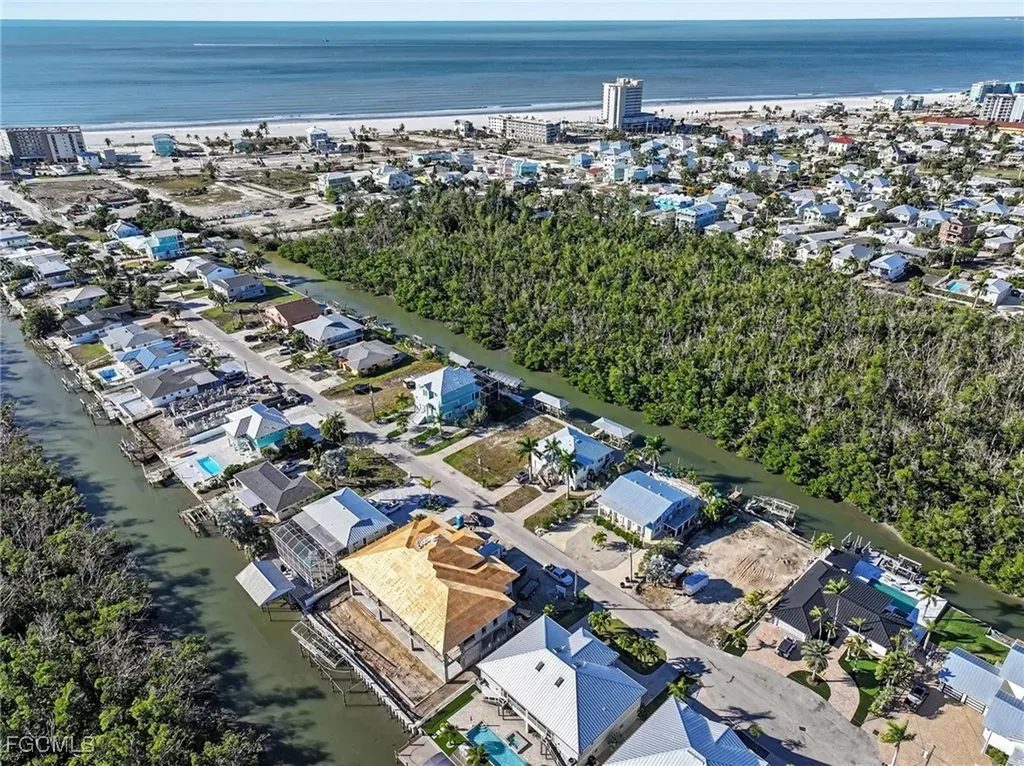 225 Tropical Shore Way Fort Myers Beach FL 33931