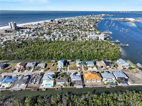225 Tropical Shore Way Fort Myers Beach FL 33931