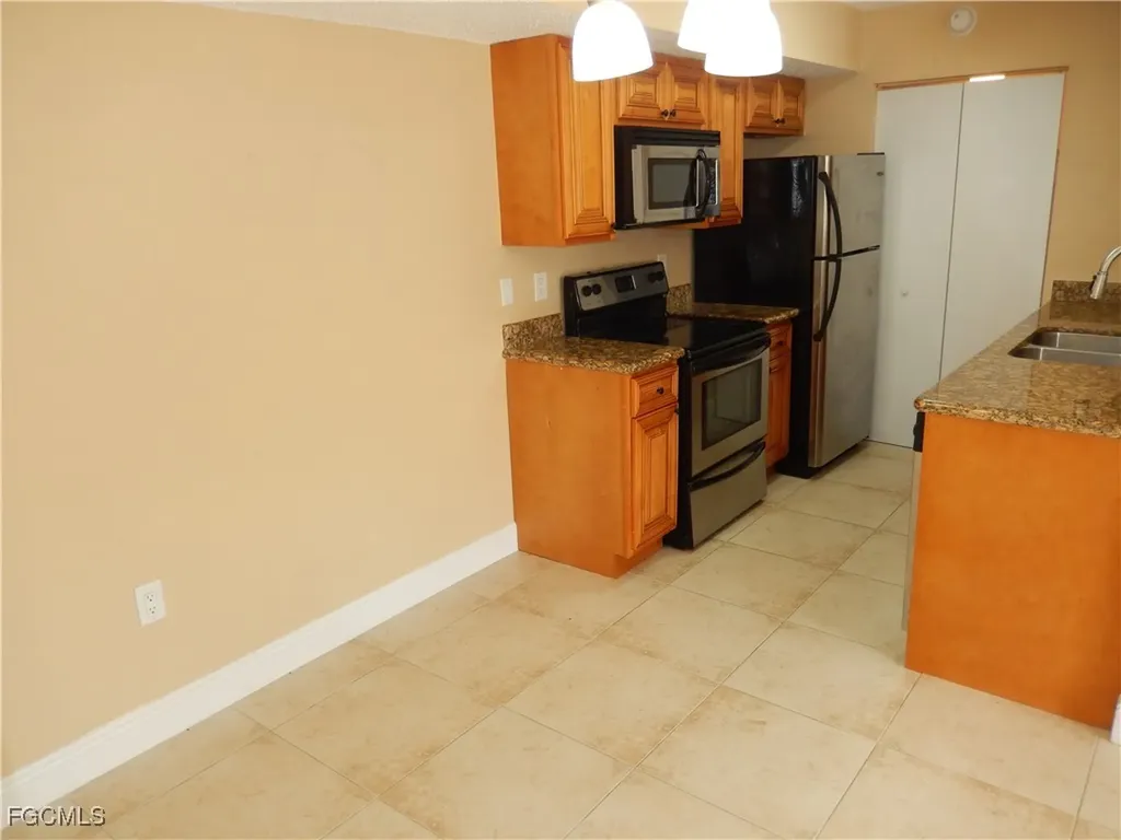 12571 Equestrian Circle Fort Myers FL 33907