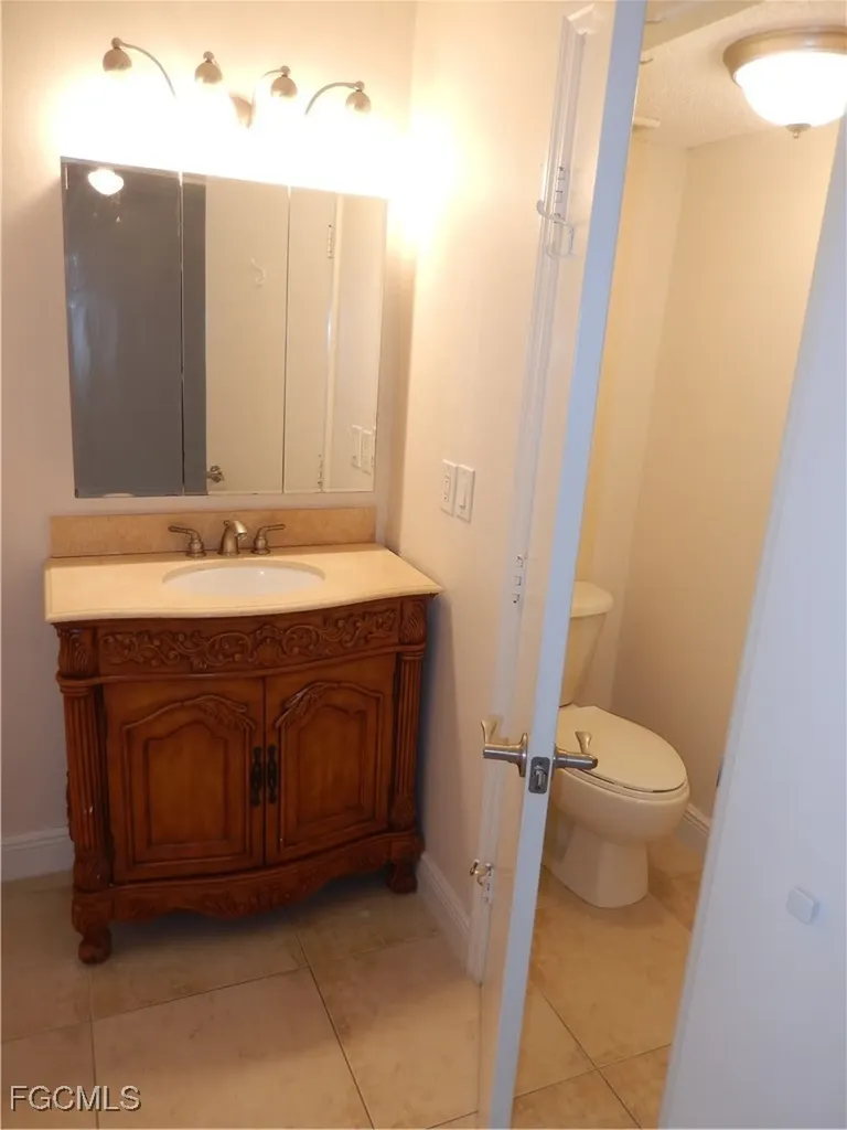12571 Equestrian Circle Fort Myers FL 33907