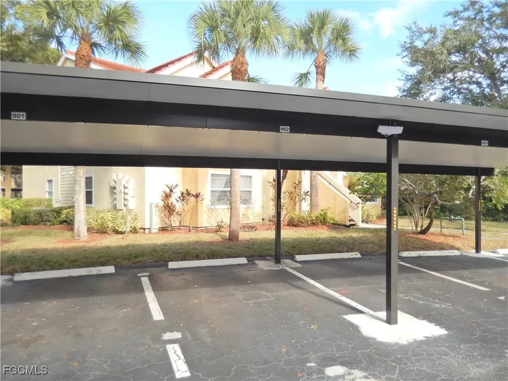 12571 Equestrian Circle Fort Myers FL 33907