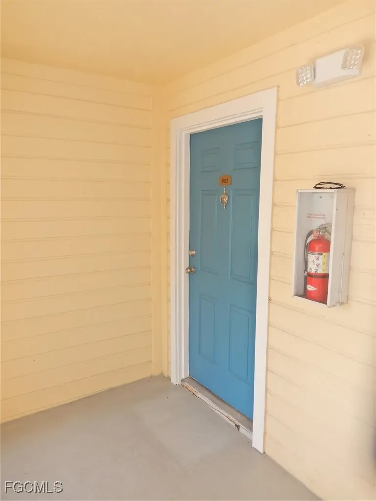 12571 Equestrian Circle Fort Myers FL 33907