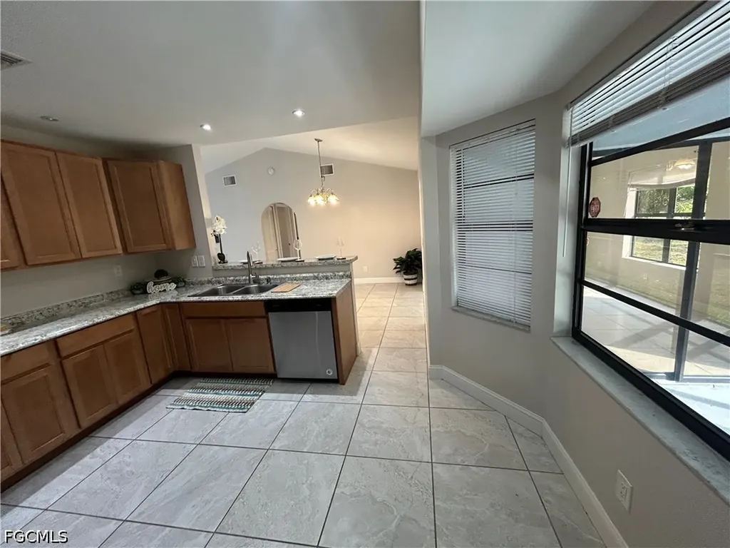 701 SW 9th Avenue Cape Coral FL 33991