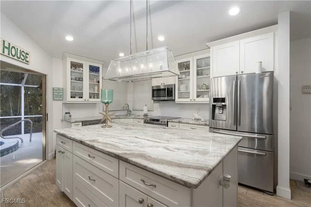 21194 Old Oak Place Estero FL 33928