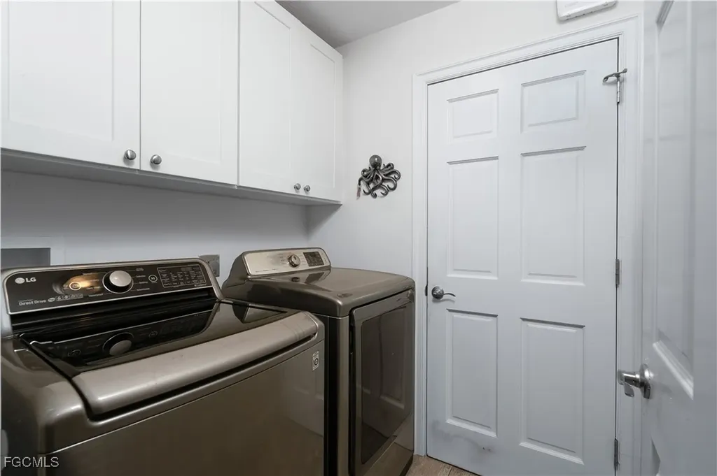 21194 Old Oak Place Estero FL 33928