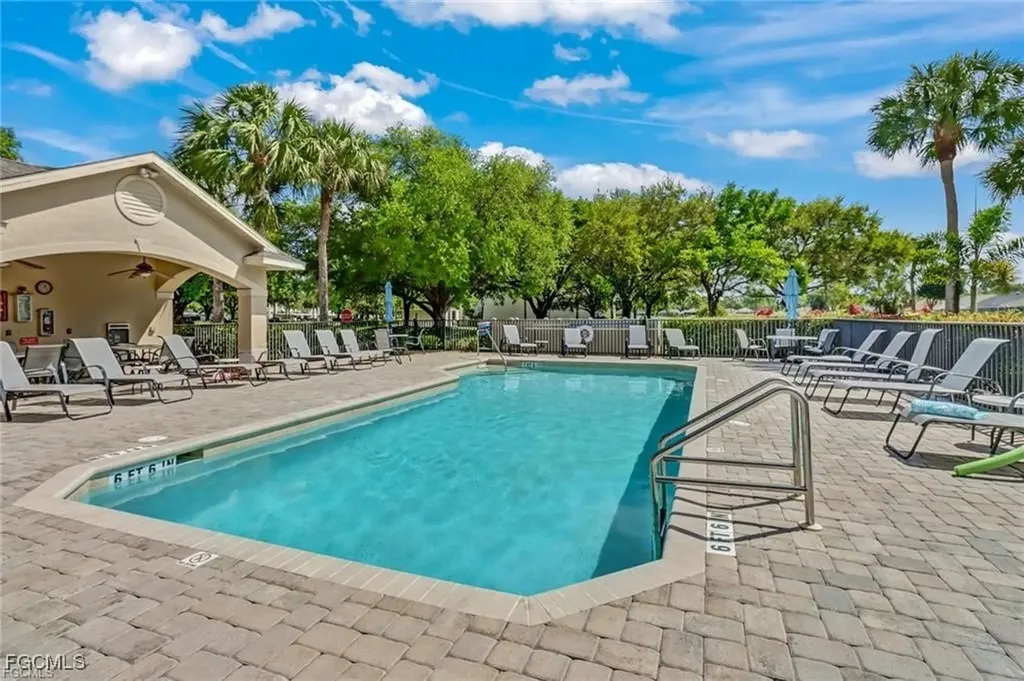 21194 Old Oak Place Estero FL 33928