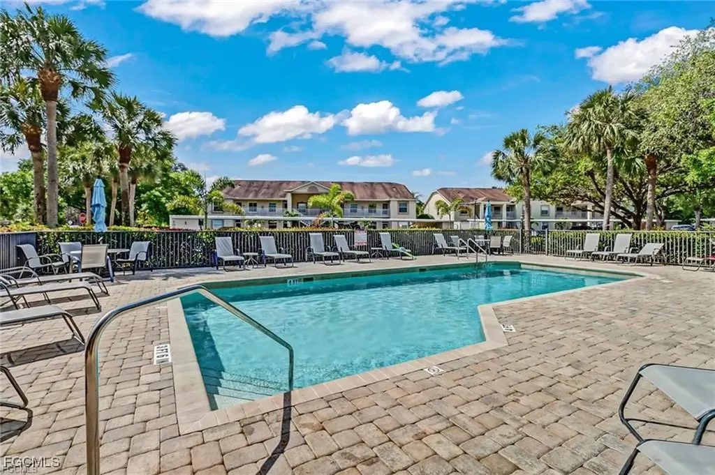 21194 Old Oak Place Estero FL 33928