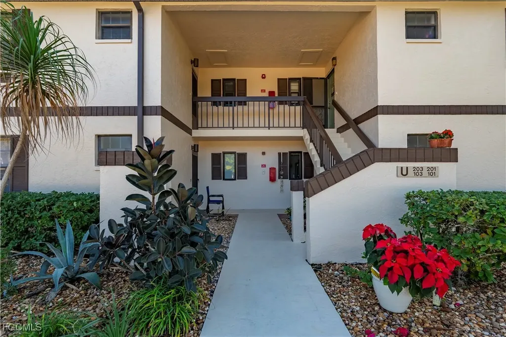 19505 Quesada Avenue Port Charlotte FL 33948