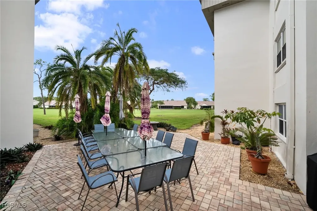 6102 Augusta Drive Fort Myers FL 33907