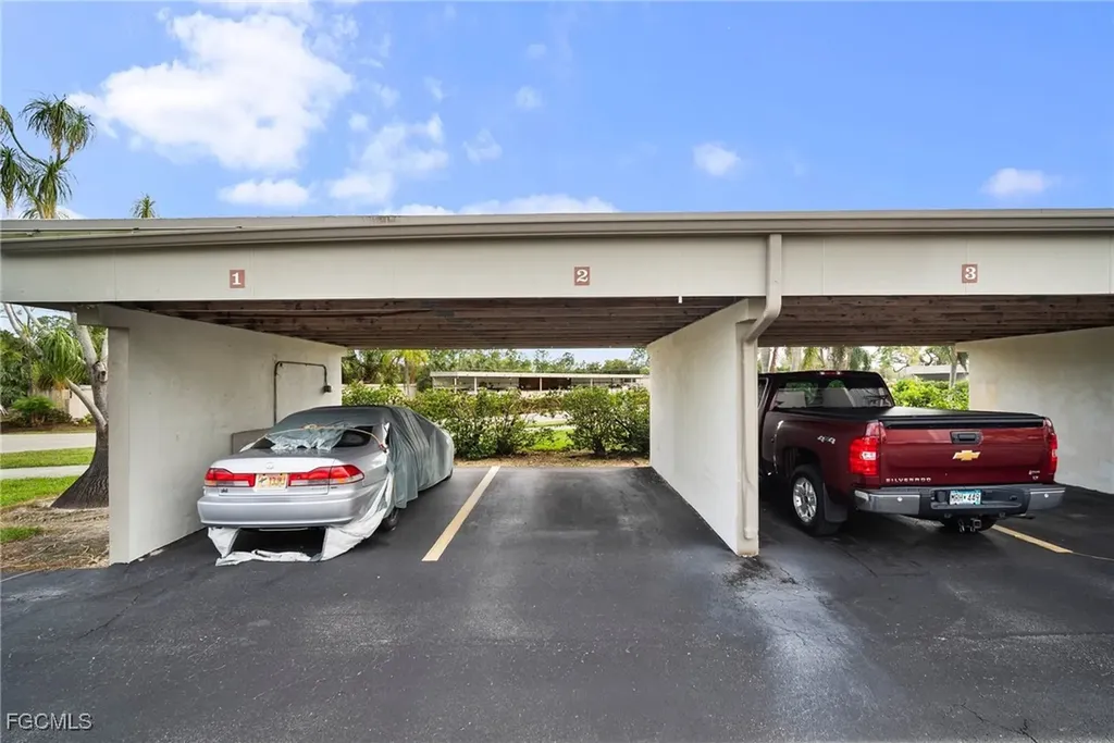 6102 Augusta Drive Fort Myers FL 33907