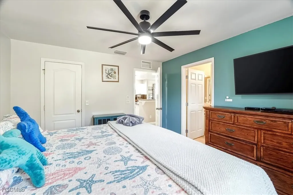 511 Parker Avenue S Lehigh Acres FL 33974