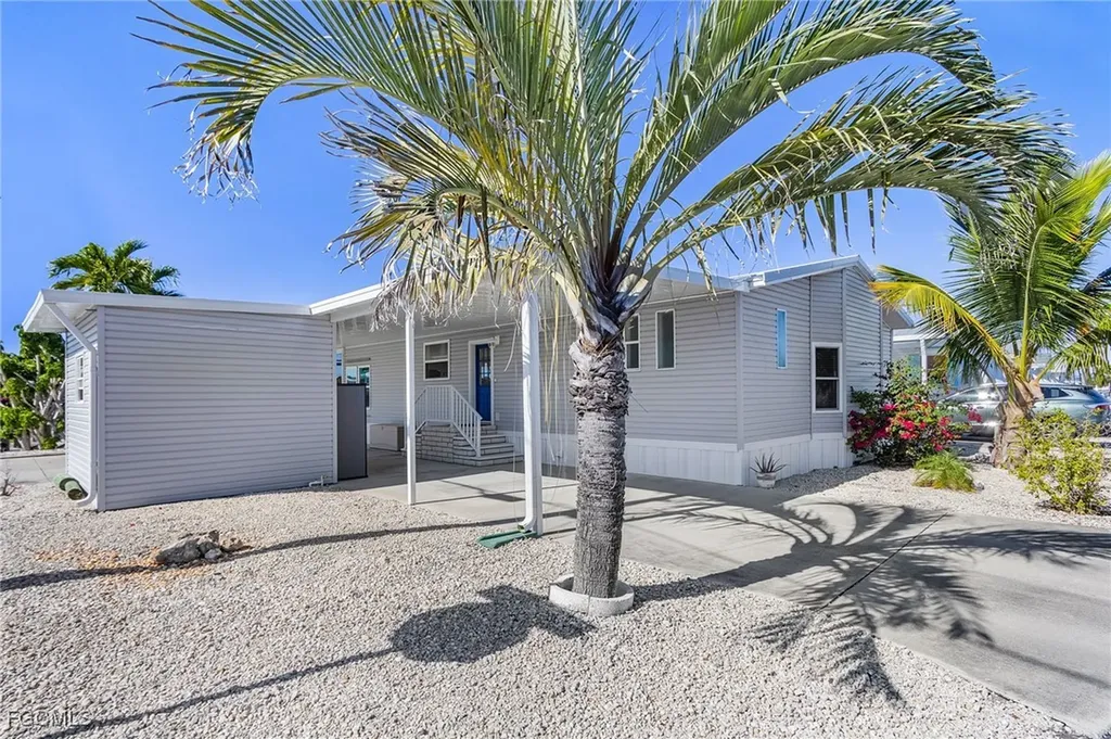 3065 Skipper Lane St. James City FL 33956