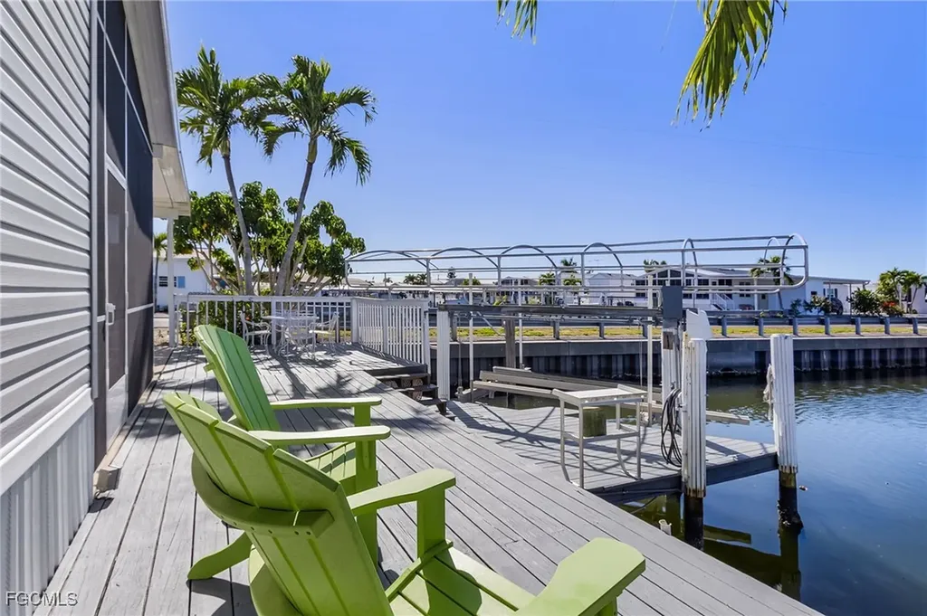 3065 Skipper Lane St. James City FL 33956