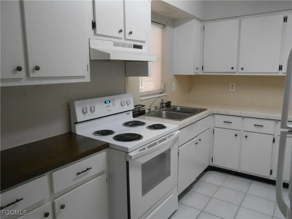 241 Thistle Court Lehigh Acres FL 33936