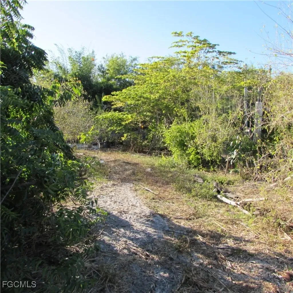 13560 / 13572 Stringfellow Road Bokeelia FL 33922